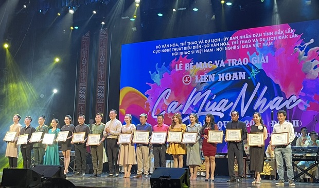 Nghệ An đạt Huy chương Vàng toàn đoàn tại Liên hoan Ca Múa Nhạc toàn quốc năm 2021 (đợt 2)